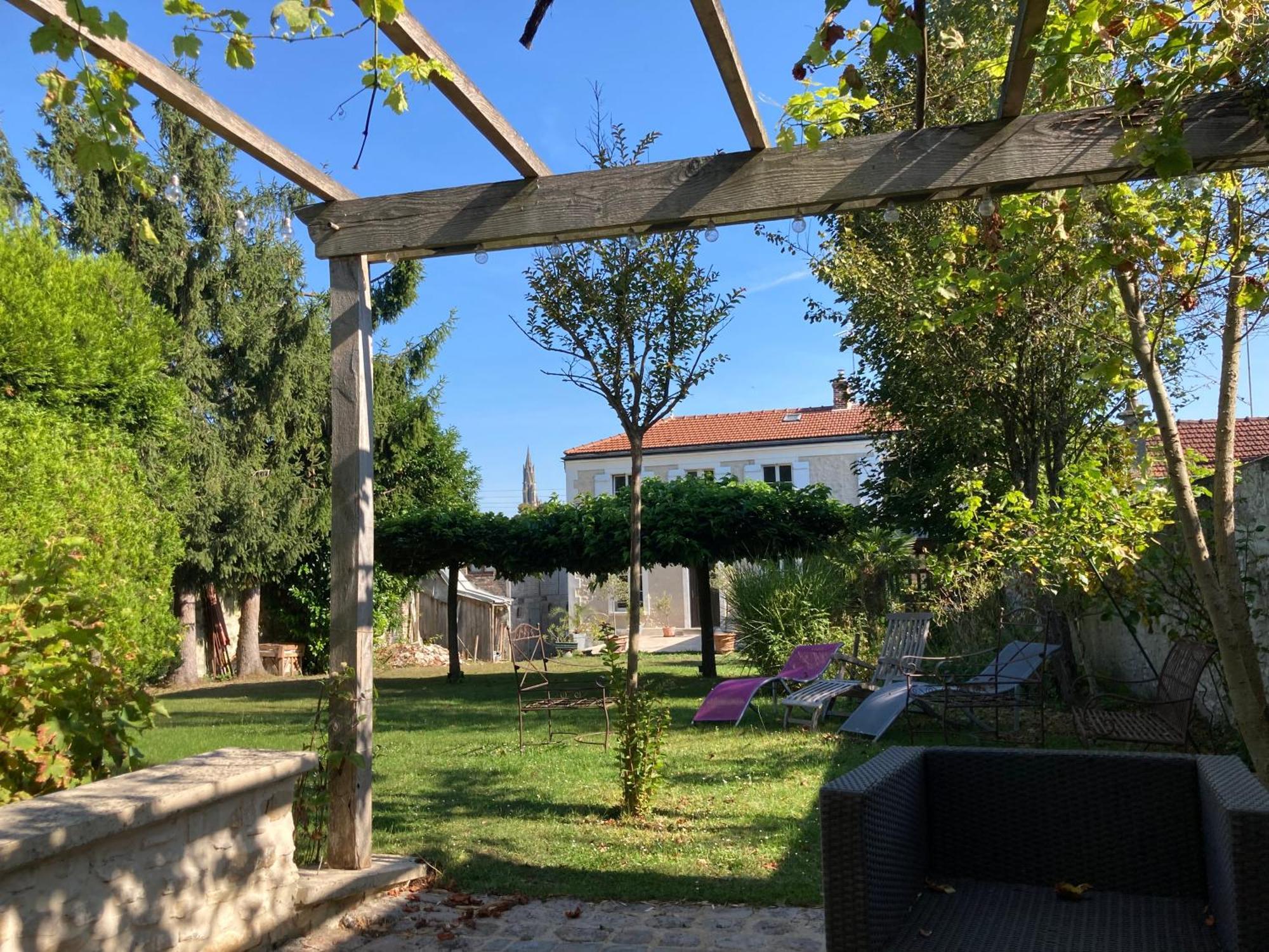 상리스 Pierres Et Jardins B&B 외부 사진