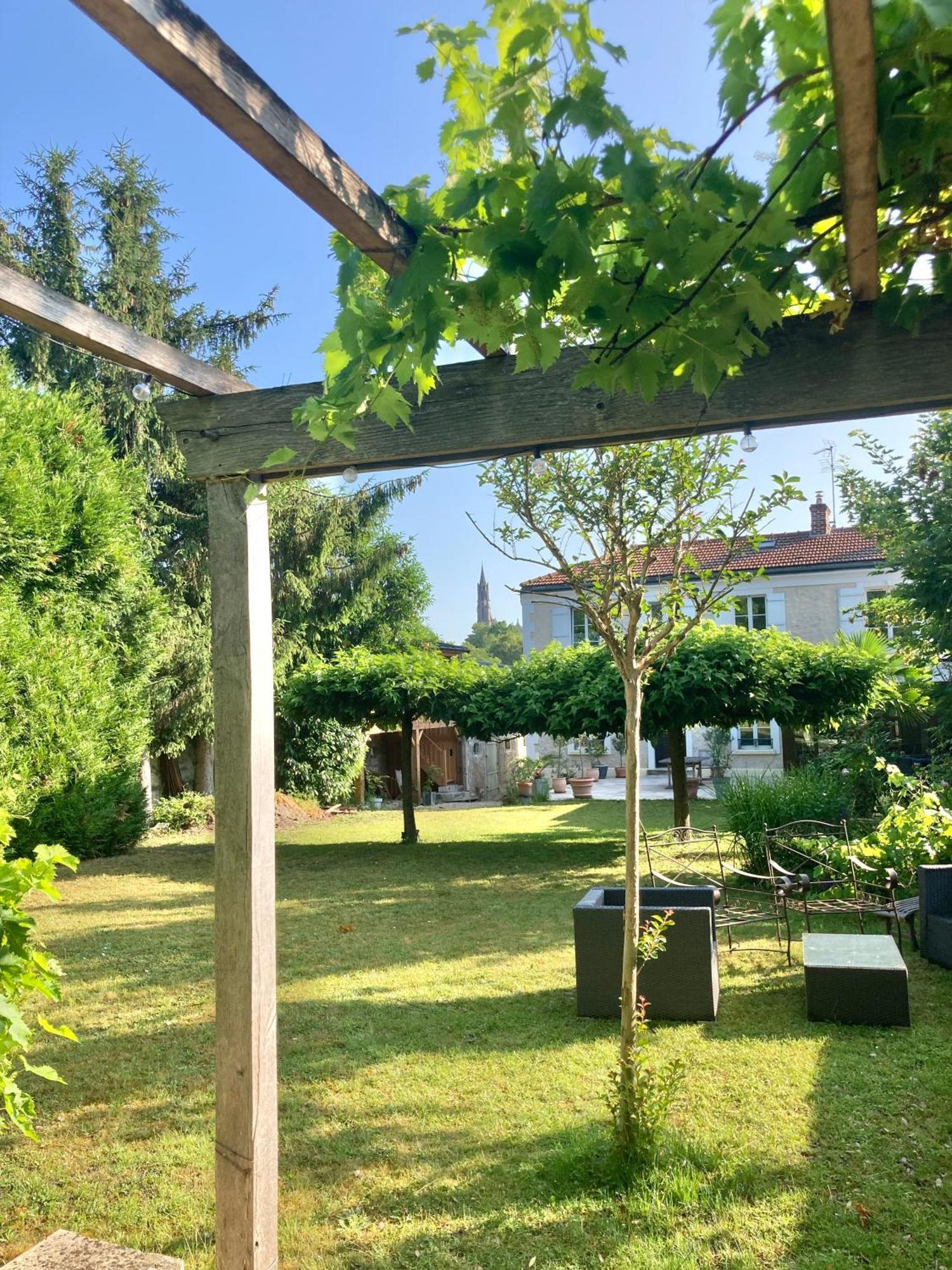 상리스 Pierres Et Jardins B&B 외부 사진